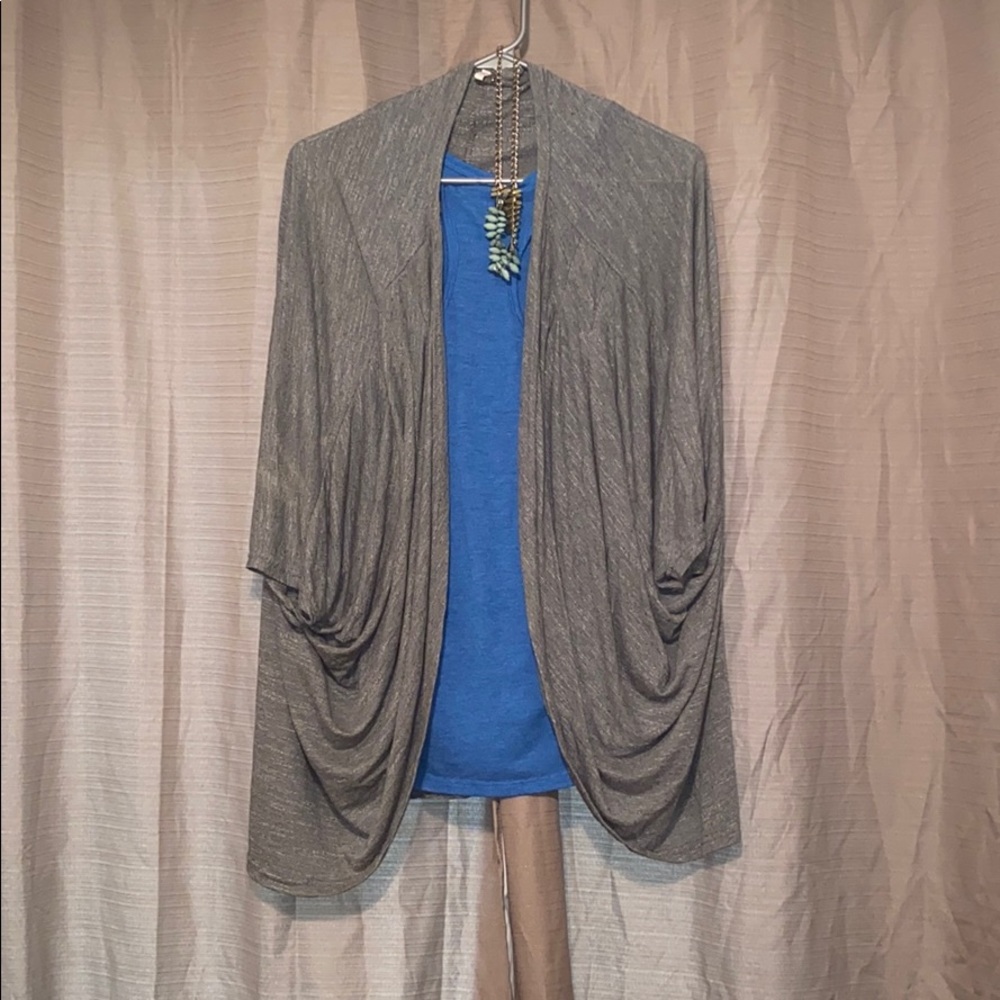 Gray mid sleeve winged cardigan.